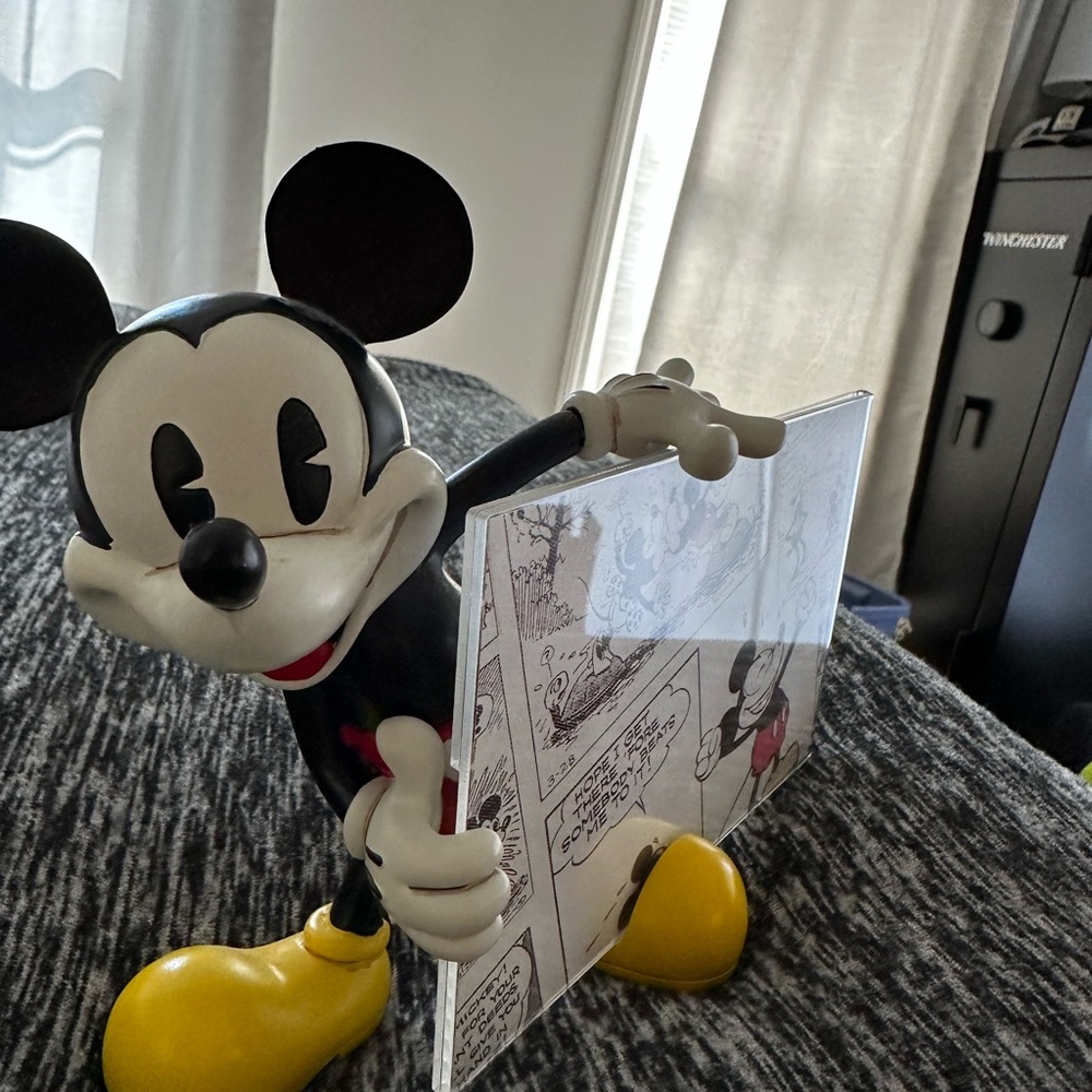 Hallmark Mickey Mouse Dimensional photo  frame